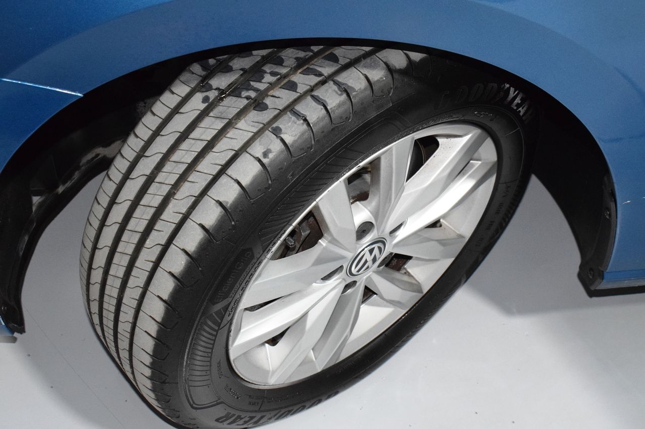 Volkswagen Touran Business & Navi 1.6 TDI 85kW (115CV) 7 PLZ - Foto 43