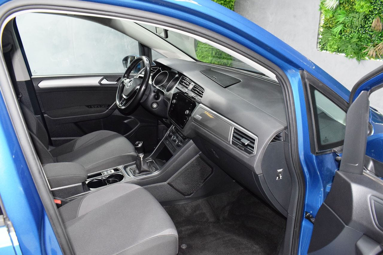 Volkswagen Touran Business & Navi 1.6 TDI 85kW (115CV) 7 PLZ - Foto 19
