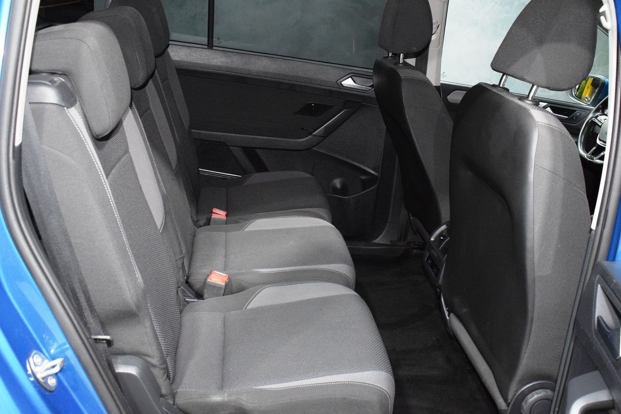 Volkswagen Touran Business & Navi 1.6 TDI 85kW (115CV) 7 PLZ - Foto 17