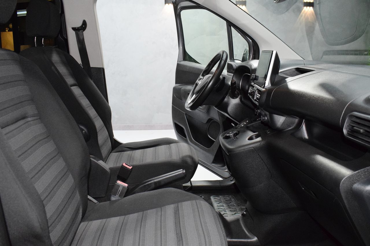 Opel Combo 1.5 TD 96kW (130CV) S/S Selective XL 5 P 7PLZ - Foto 19
