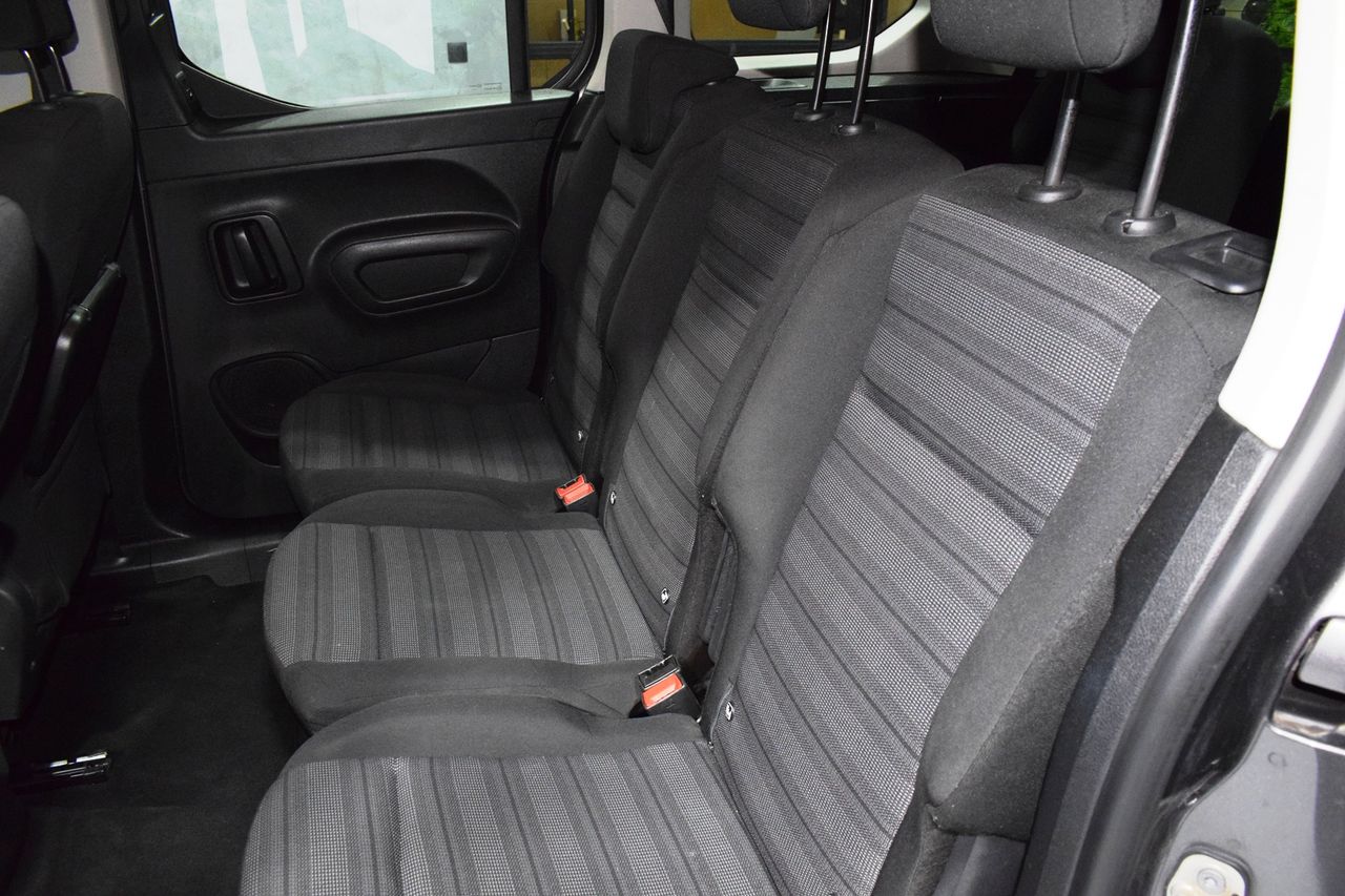 Opel Combo 1.5 TD 96kW (130CV) S/S Selective XL 5 P 7PLZ - Foto 16