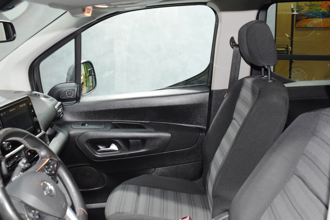 Opel Combo 1.5 TD 96kW (130CV) S/S Selective XL 5 P 7PLZ - Foto 24