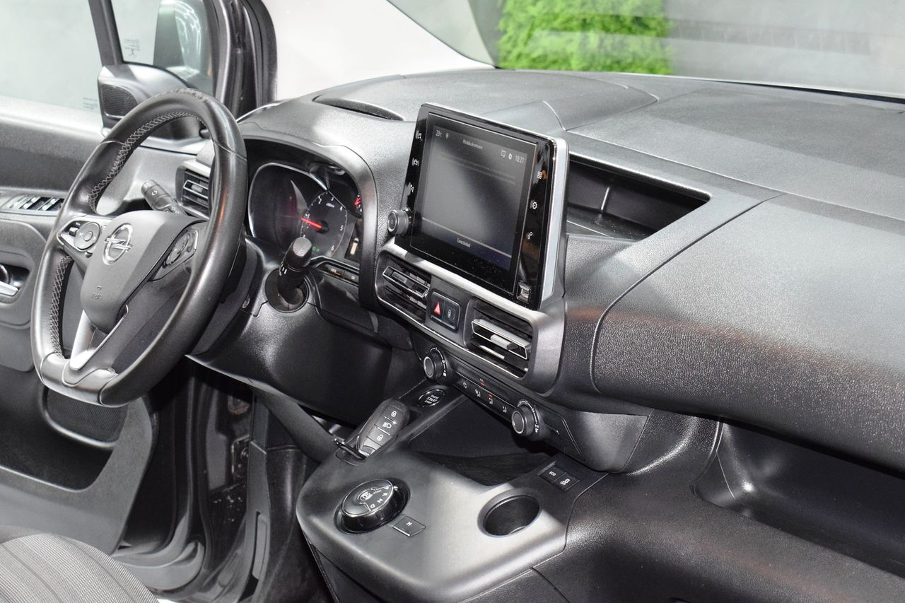 Opel Combo 1.5 TD 96kW (130CV) S/S Selective XL 5 P 7PLZ - Foto 18