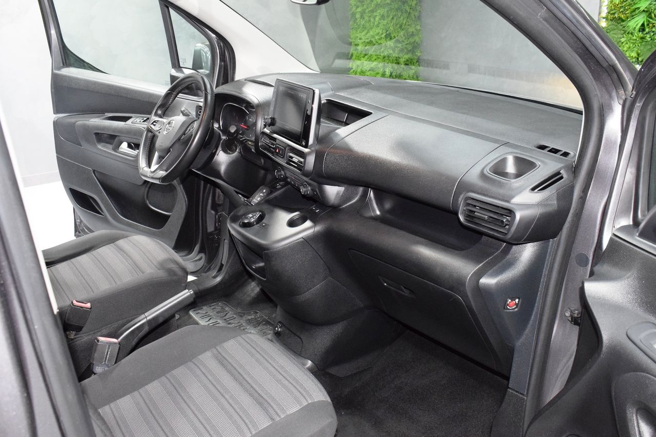 Opel Combo 1.5 TD 96kW (130CV) S/S Selective XL 5 P 7PLZ - Foto 17