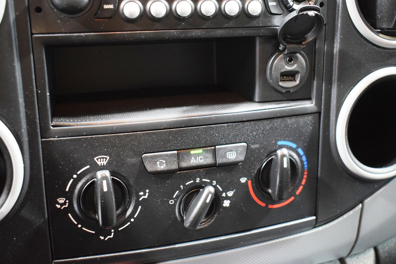 Peugeot Partner TEPEE Access 1.6 BlueHDi 55KW (75CV) 4 P - Foto 18