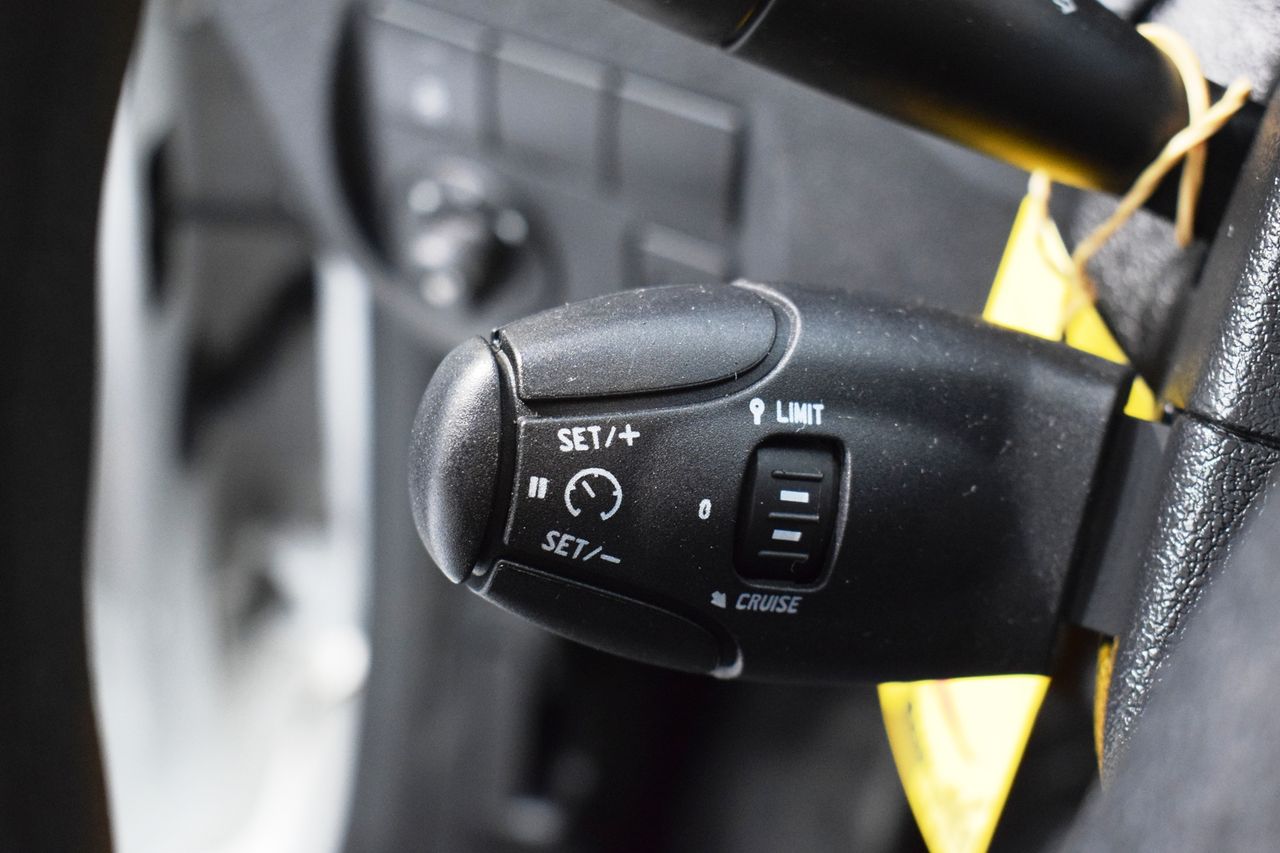 Peugeot Partner TEPEE Access 1.6 BlueHDi 55KW (75CV) 4 P - Foto 15