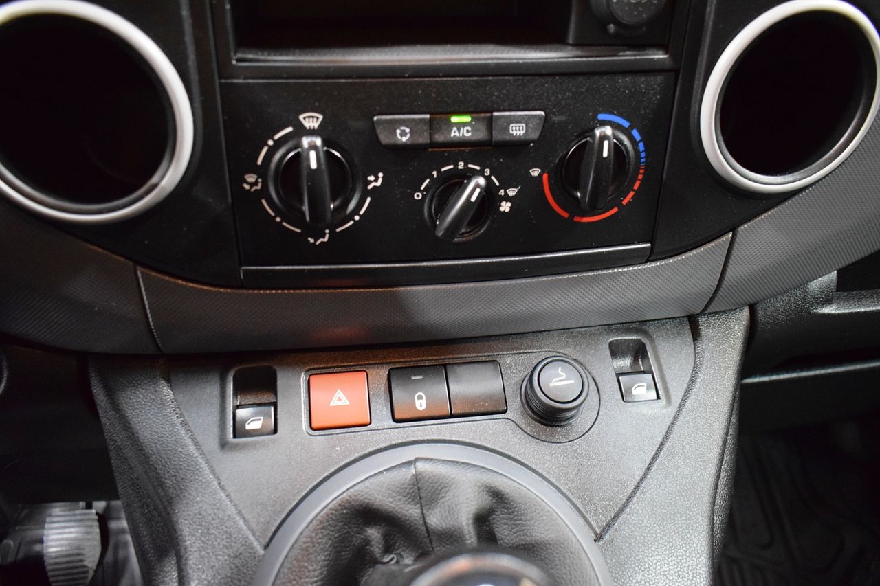 Peugeot Partner TEPEE Access 1.6 BlueHDi 55KW (75CV) 4 P - Foto 14