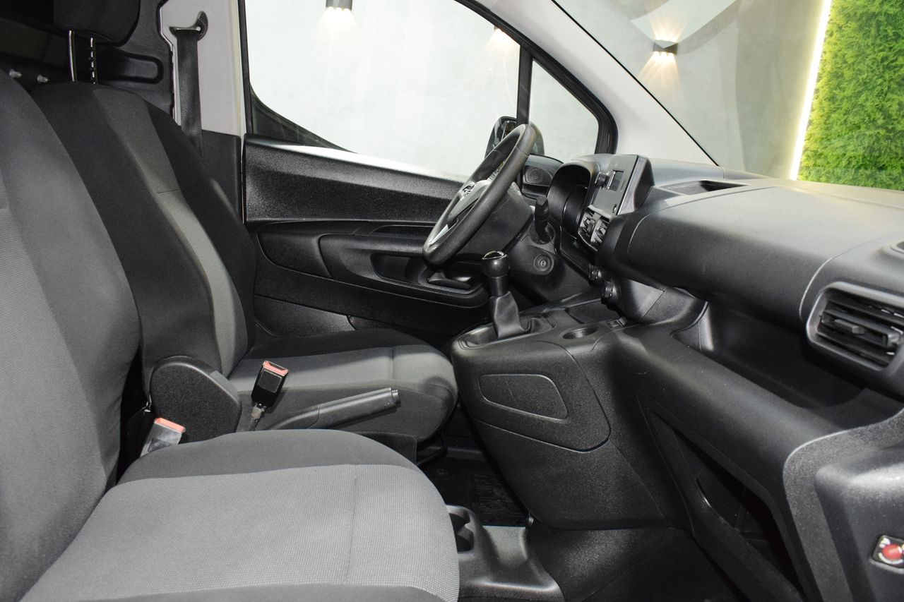 Opel Combo Cargo 1.5 TD 75kW (100CV) Express L H1 650kg 4 P - Foto 18