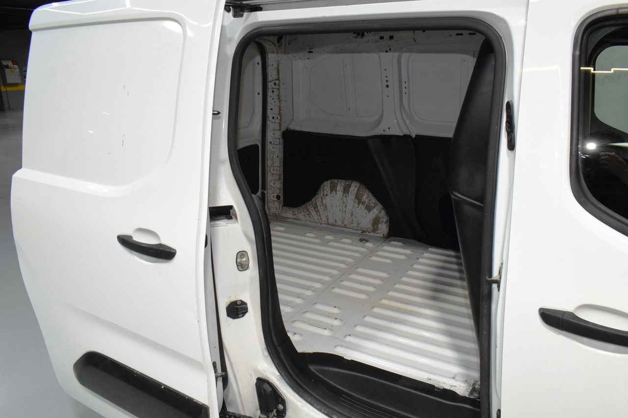 Opel Combo Cargo 1.5 TD 75kW (100CV) Express L H1 650kg 4 P - Foto 13