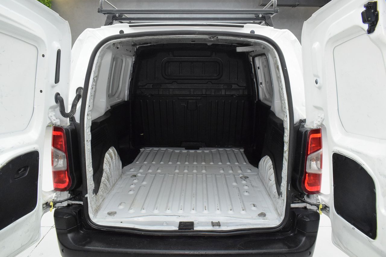 Opel Combo Cargo 1.5 TD 75kW (100CV) Express L H1 650kg 4 P - Foto 9