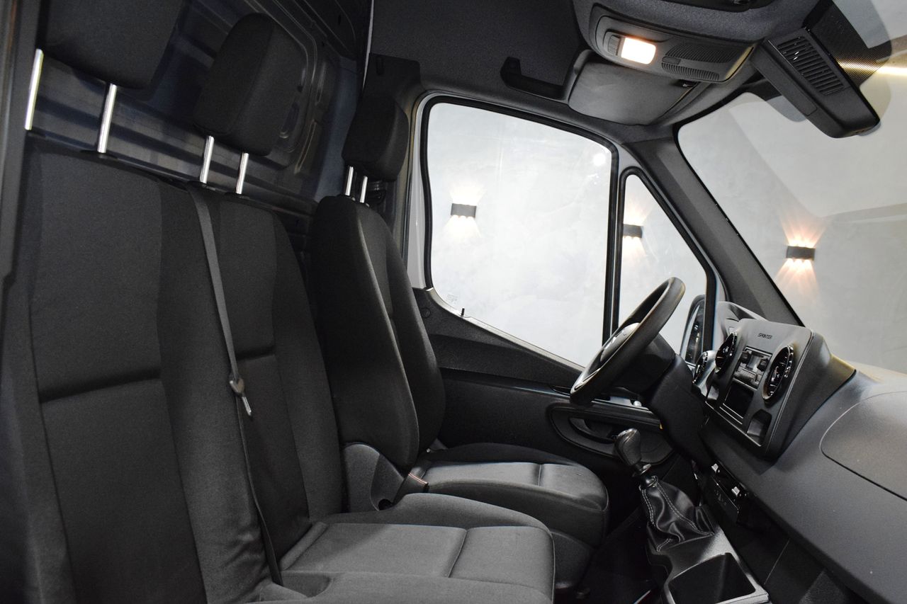 Mercedes Sprinter 211 CDI MEDIO 3.0T T. ALTO TD 4 P - Foto 17