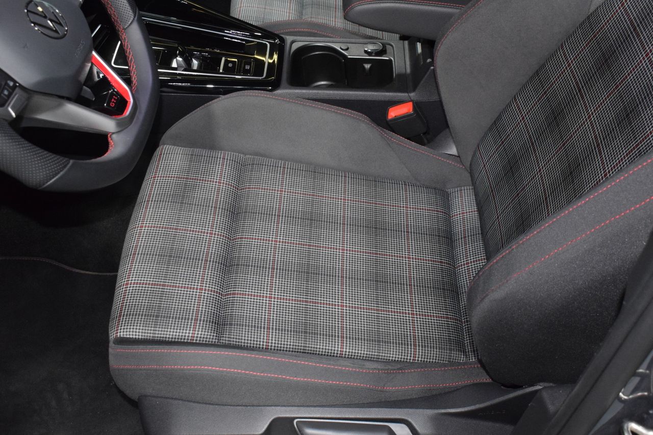Volkswagen Golf GTI - Foto 19