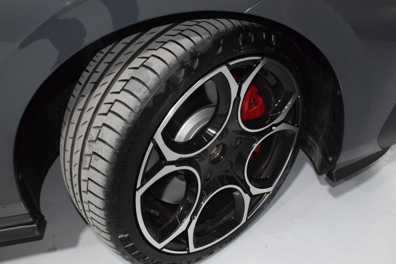 Volkswagen Golf GTI - Foto 45