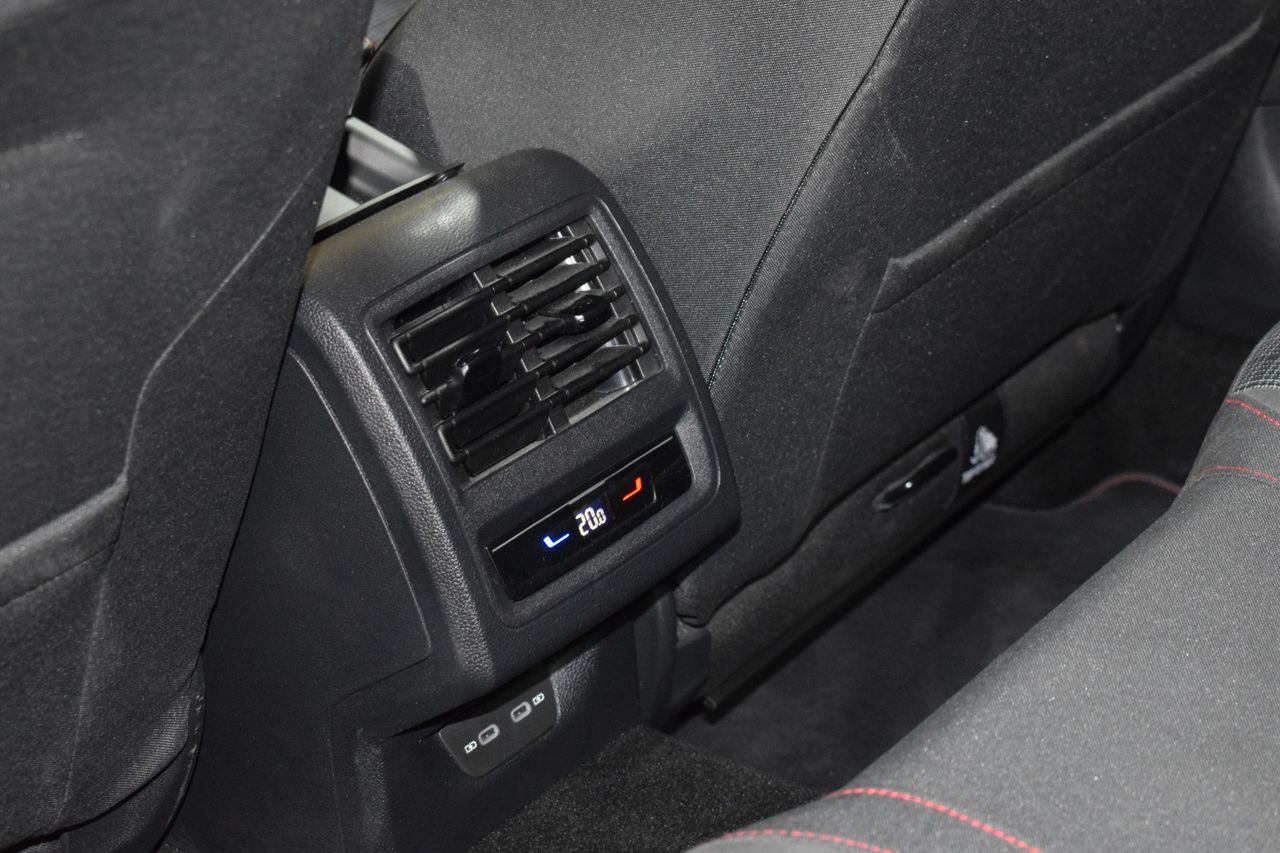Volkswagen Golf GTI - Foto 15