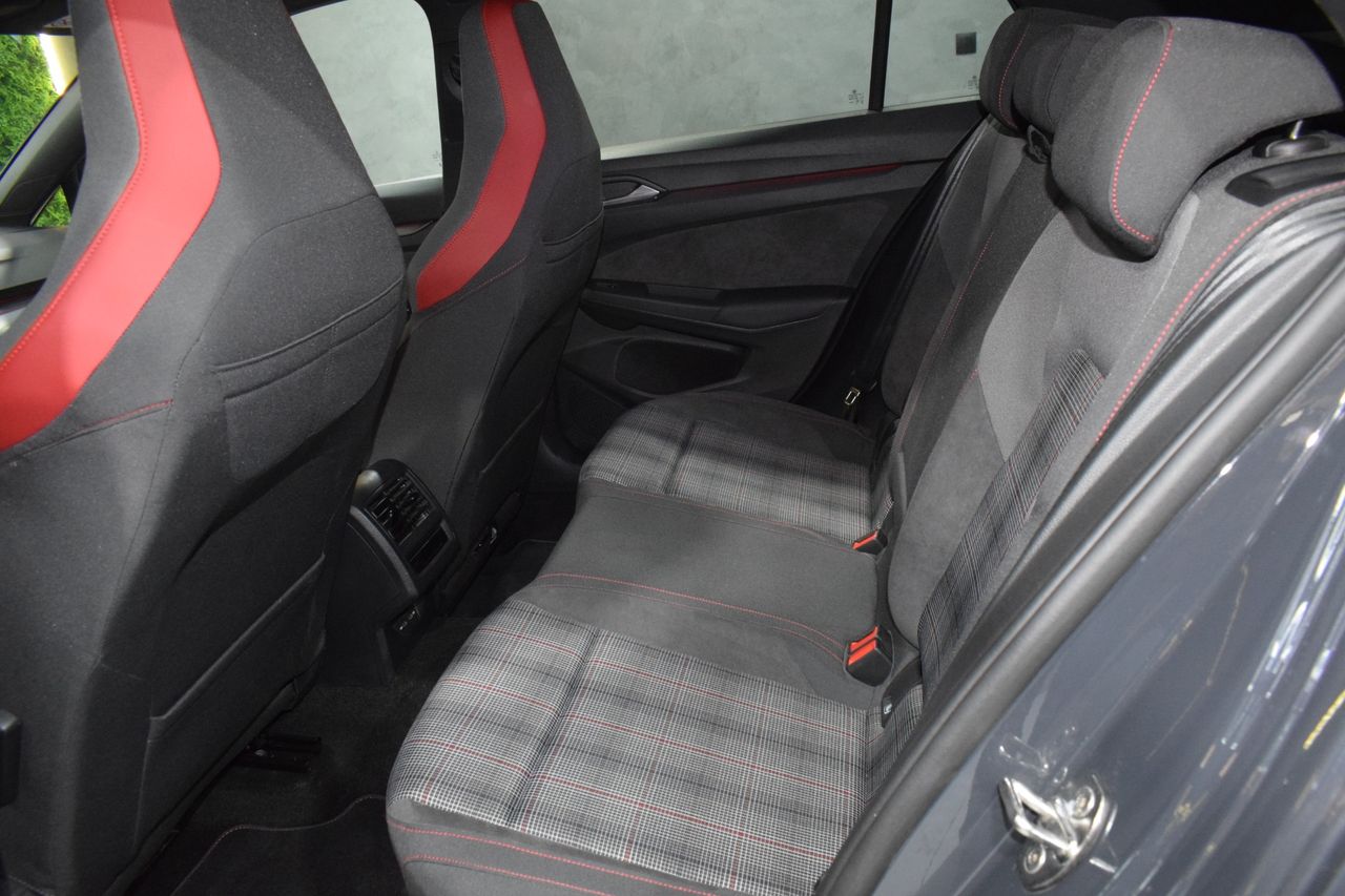 Volkswagen Golf GTI - Foto 13