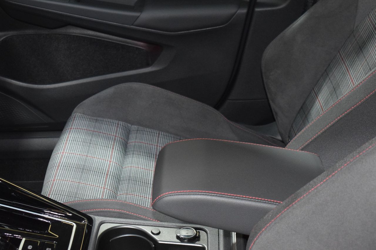 Volkswagen Golf GTI - Foto 20