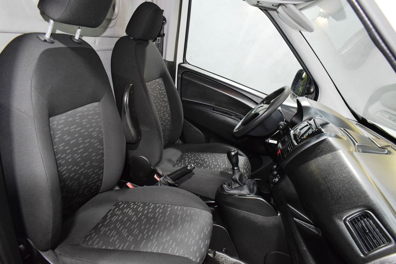 Opel Combo Cargo 1.3 CDTI 70kW (95CV) L1 H1 3 Puertas - Foto 17
