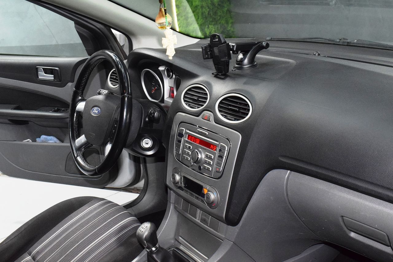 Ford Focus 1.6 TREND - Foto 20