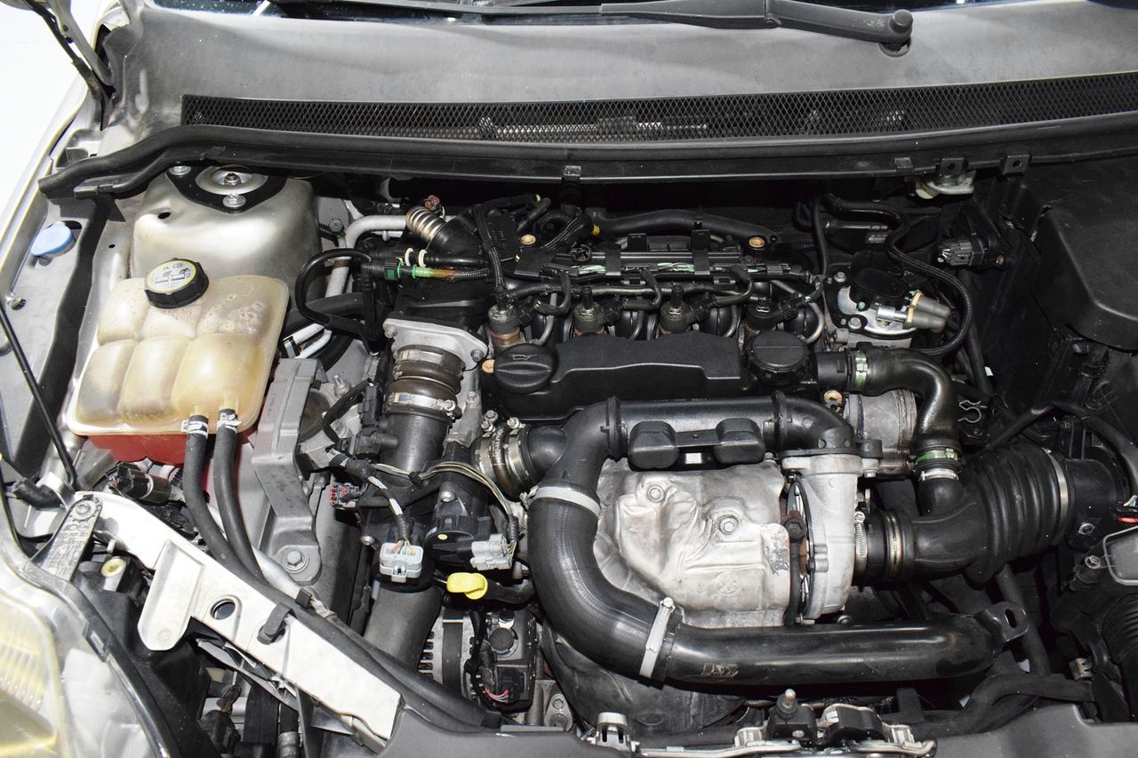 Ford Focus 1.6 TREND - Foto 34