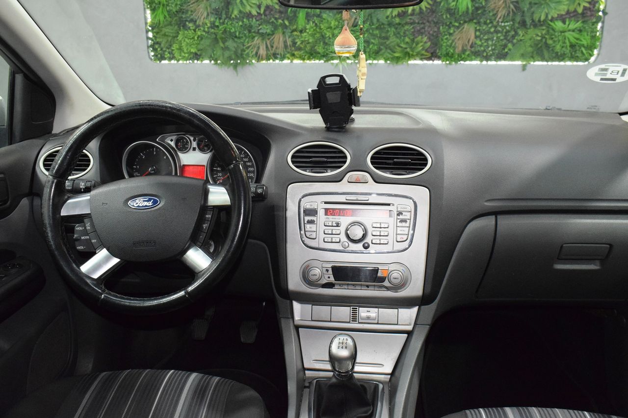 Ford Focus 1.6 TREND - Foto 15