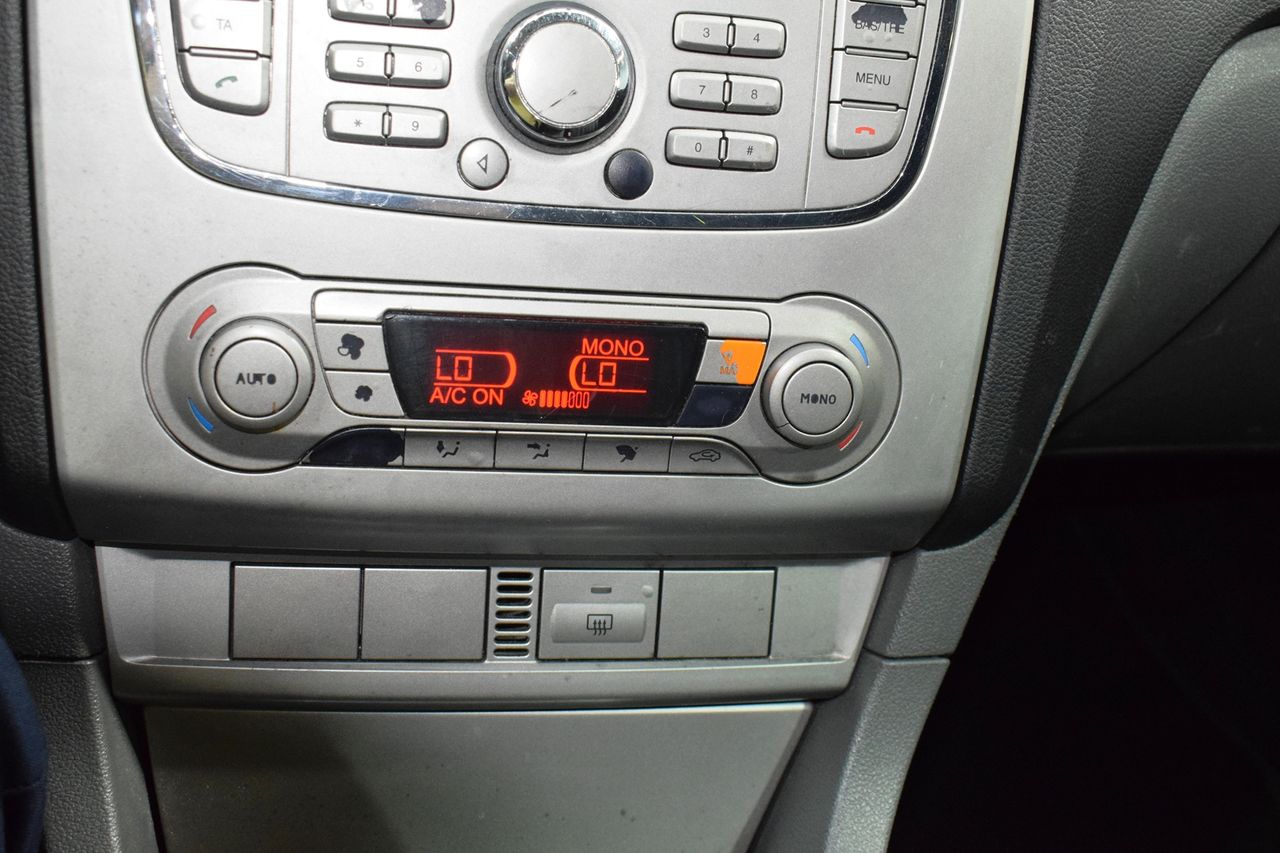 Ford Focus 1.6 TREND - Foto 23