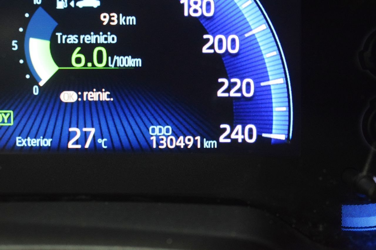 Toyota Corolla 1.8 125H STYLE E-CVT TOURING SPORT familiar 90kW 5 - Foto 29
