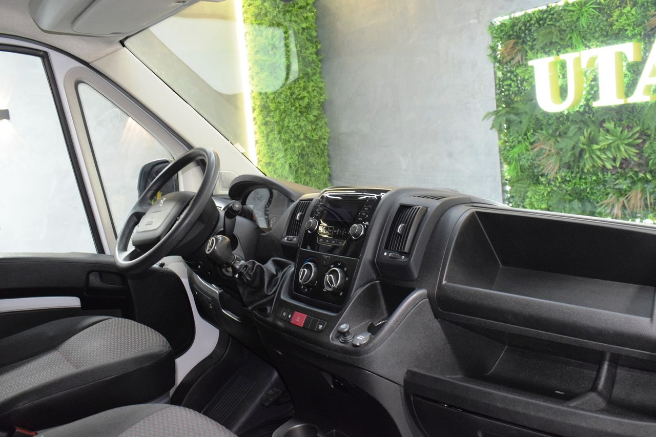 Peugeot Boxer 335 L3 H2 BHDI 140 CV S&S 6 V. M - Foto 17