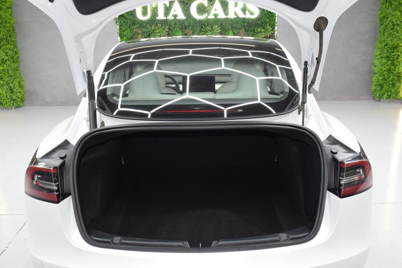 Tesla Model 3 RWD 4 puertas - Foto 9