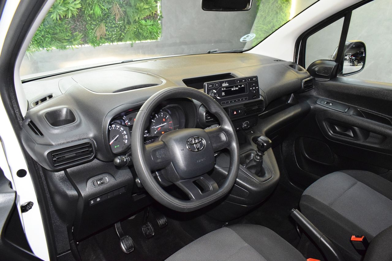 Toyota Proace City combi 1.5D 75kW (100CV) GX L1 - Foto 26