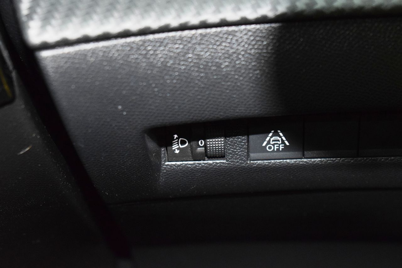 Peugeot 208 BlueHDi 73kW (100CV) - Foto 36