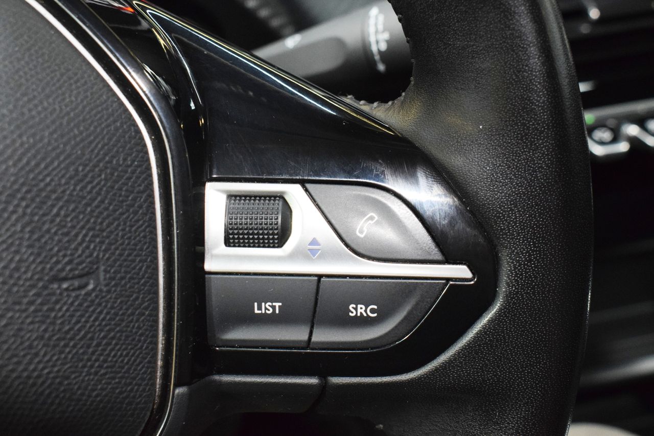 Peugeot 208 BlueHDi 73kW (100CV) - Foto 28