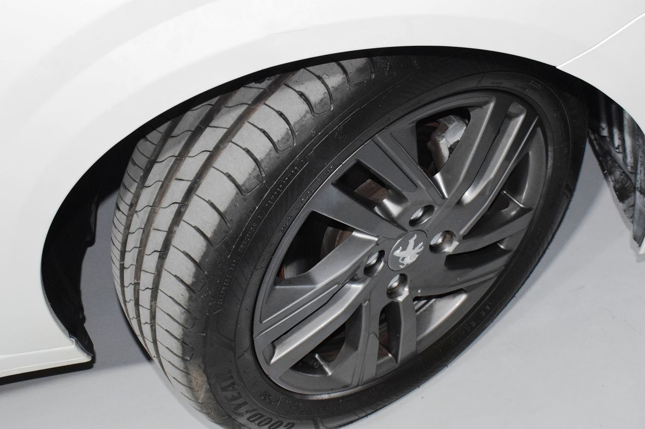 Peugeot 208 BlueHDi 73kW (100CV) - Foto 41