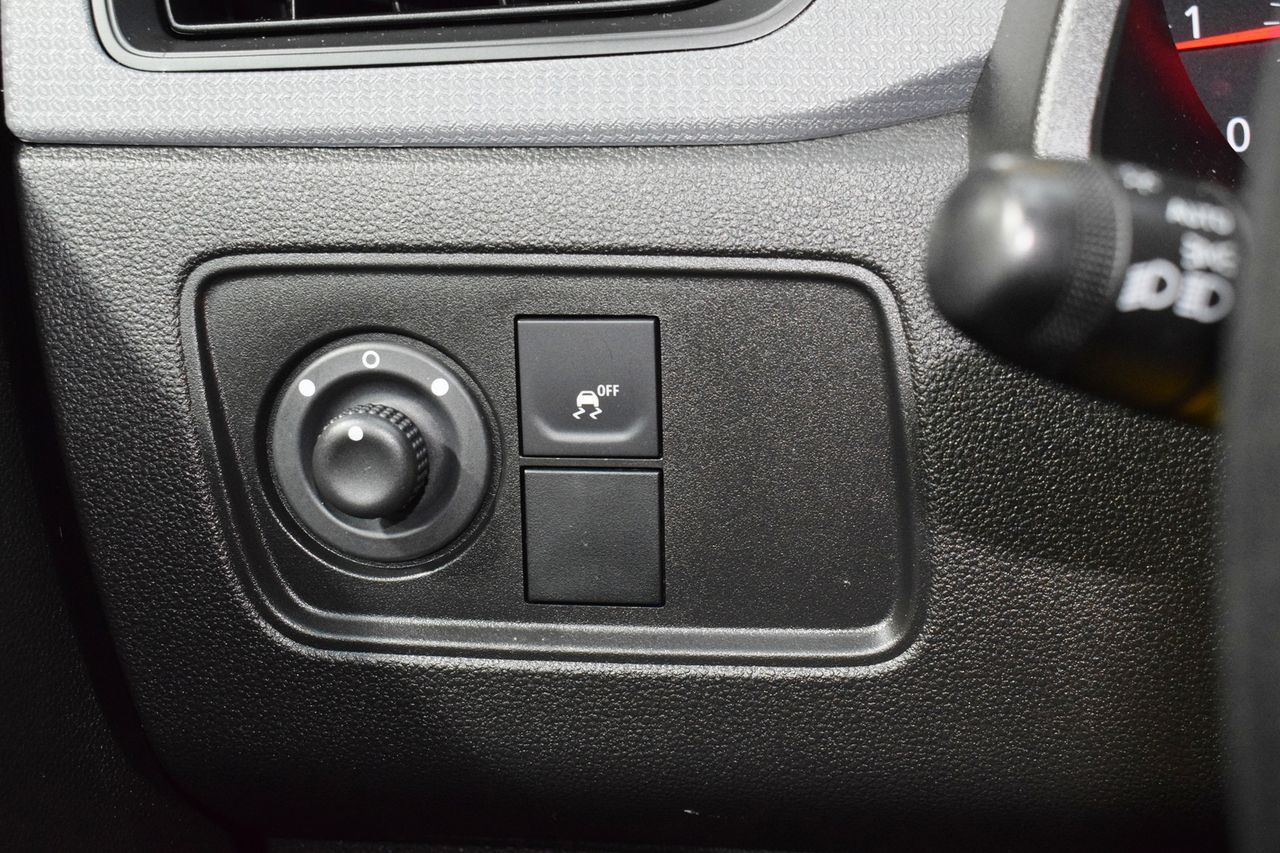 Renault Express Confort 1.5 Blue dCi 55 kW (75 cv) furgón derivado - Foto 23