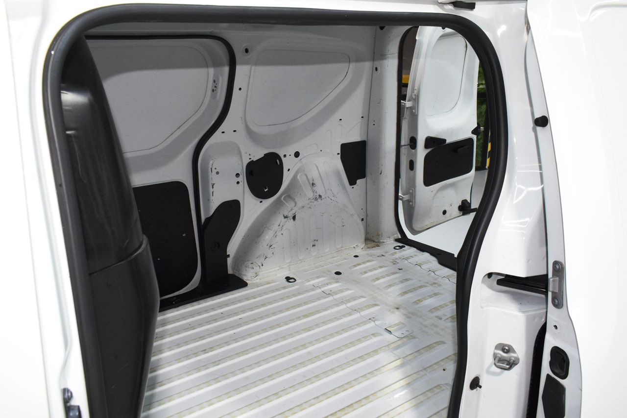 Dacia Dokker Essential 1.6 SCe 110CV MT5 E6 - Foto 13
