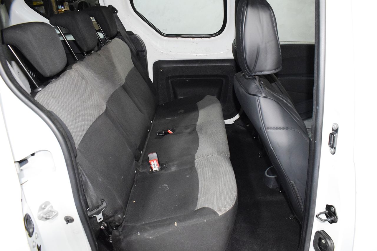 Dacia Dokker Essential 1.6 75kW (100CV) GLP -18 4 Puertas - Foto 9