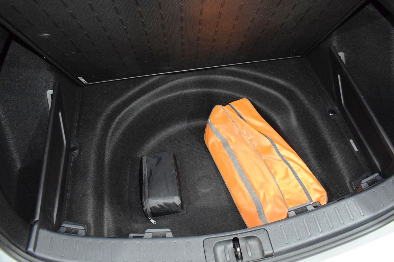 Toyota Corolla 1.8 125H ACTIVE TECH E-CVT TOURING SPORT - Foto 13