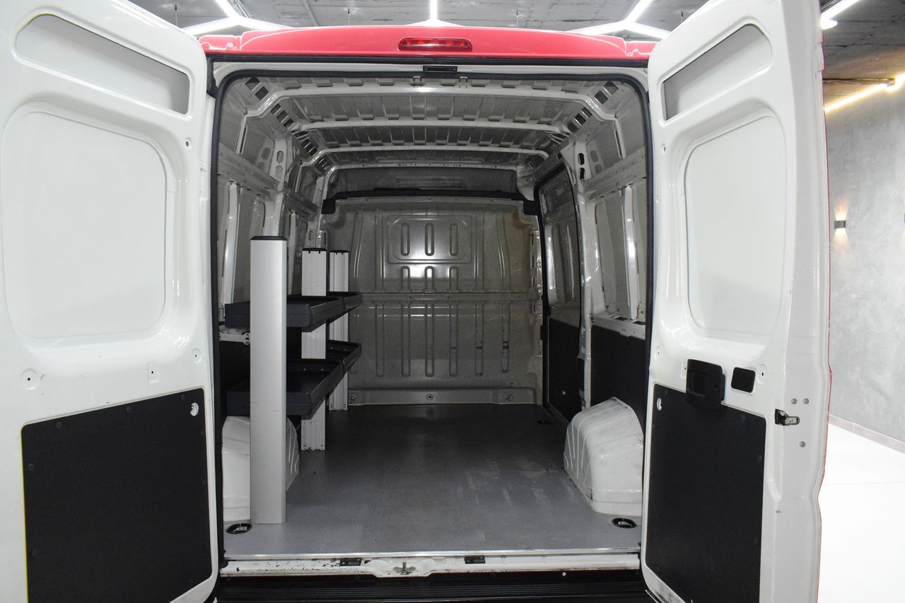 Citroën Jumper BlueHDi 81KW (110CV) Furgon 33L2H2 - Foto 9