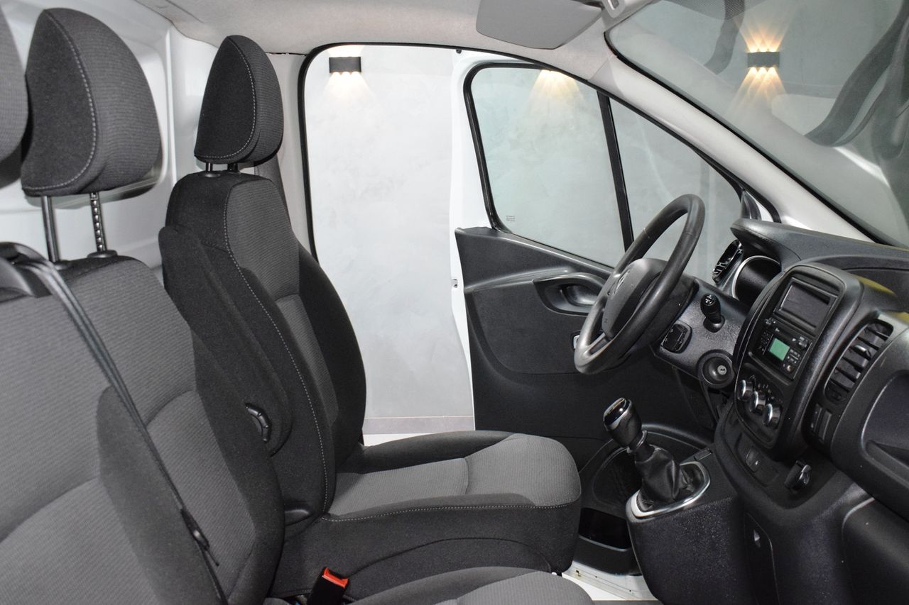 Renault Trafic Furgon 29 L2H1 Energy BluedCi 88 kW - Foto 22