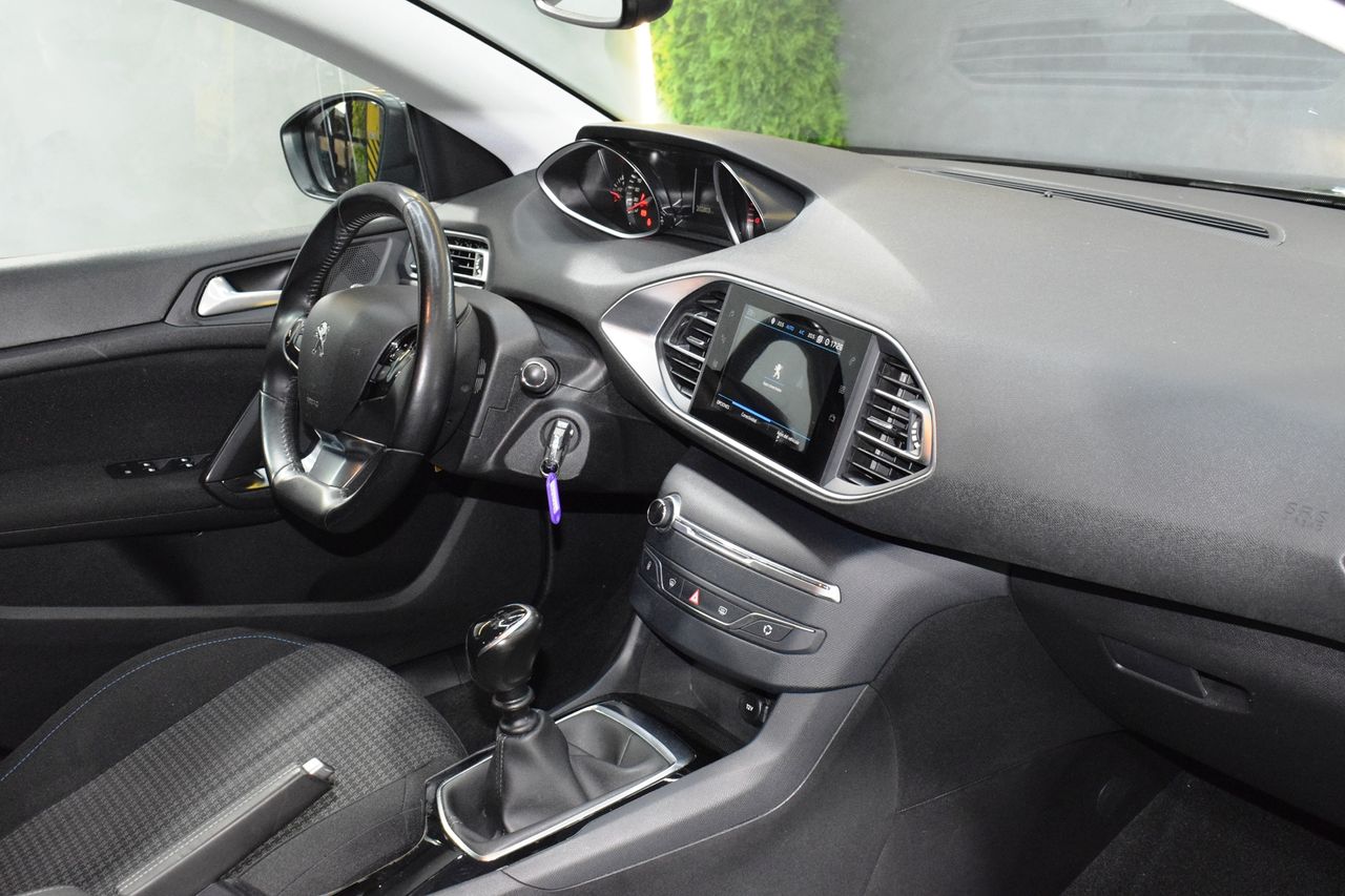 Peugeot 308 SW Style BlueHDi 130 S&S - Foto 19