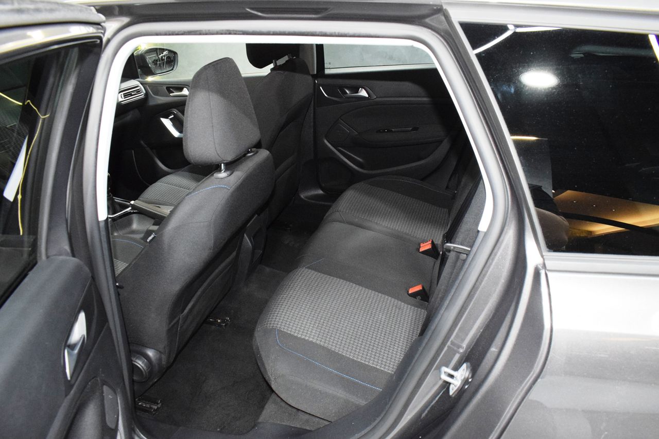 Peugeot 308 SW Style BlueHDi 130 S&S - Foto 15
