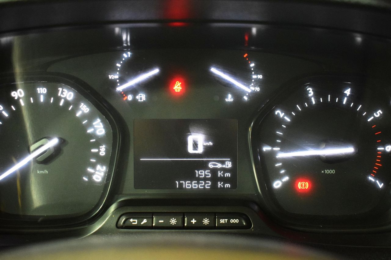 Citroën Jumpy Talla M BlueHDi 120 S&S 6v Club (CA) - Foto 24