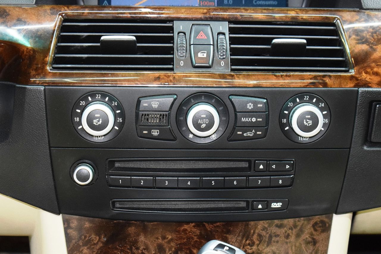 BMW Serie 5 530 D TOURING - Foto 14