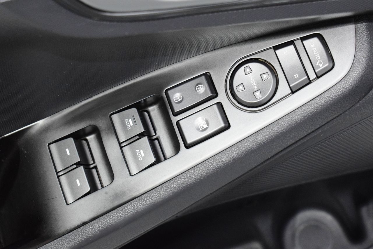 Hyundai IONIQ 1.6 GDI PHEV - Foto 16