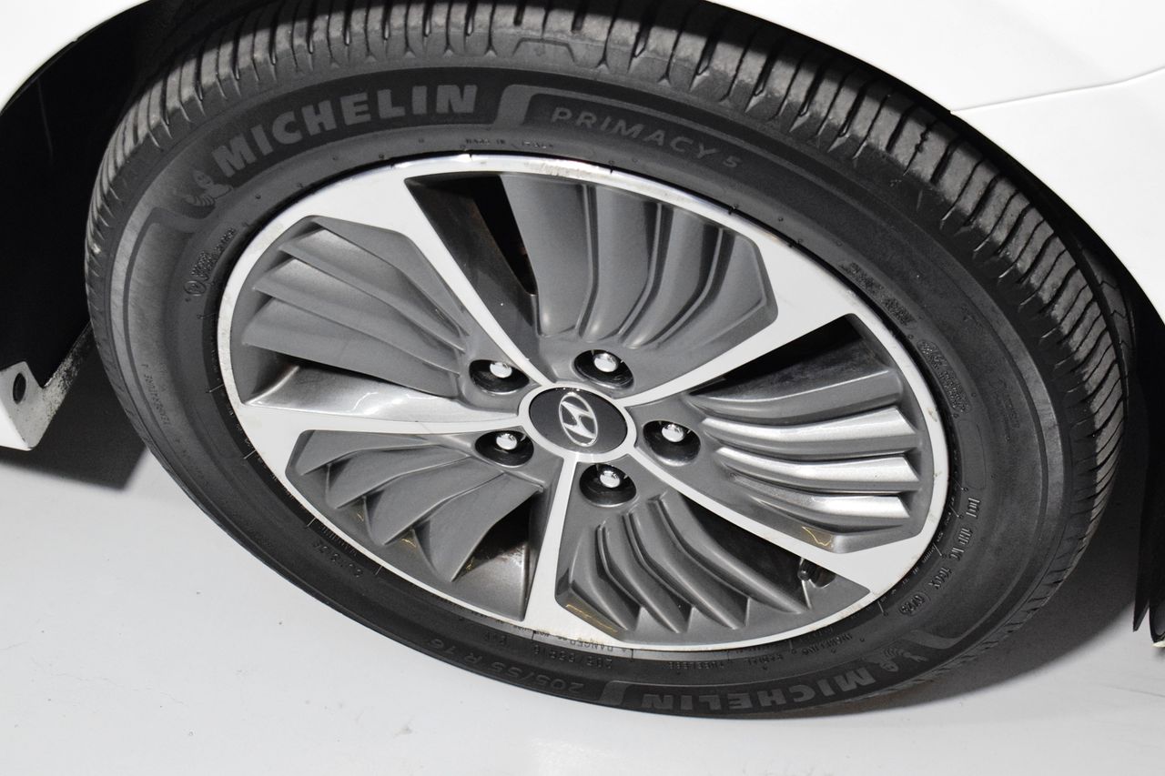 Hyundai IONIQ 1.6 GDI PHEV - Foto 30