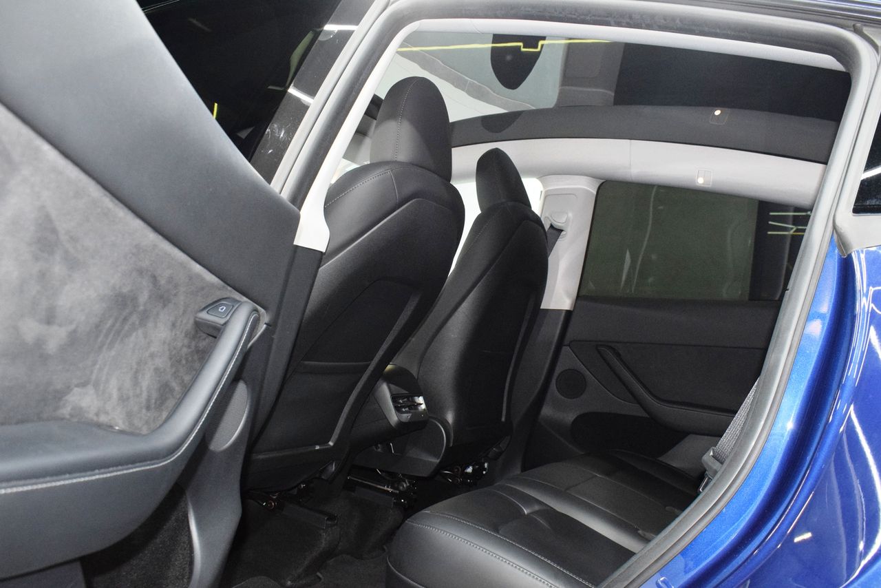 Tesla Model Y Gran autonomía Tracción integral - Foto 10