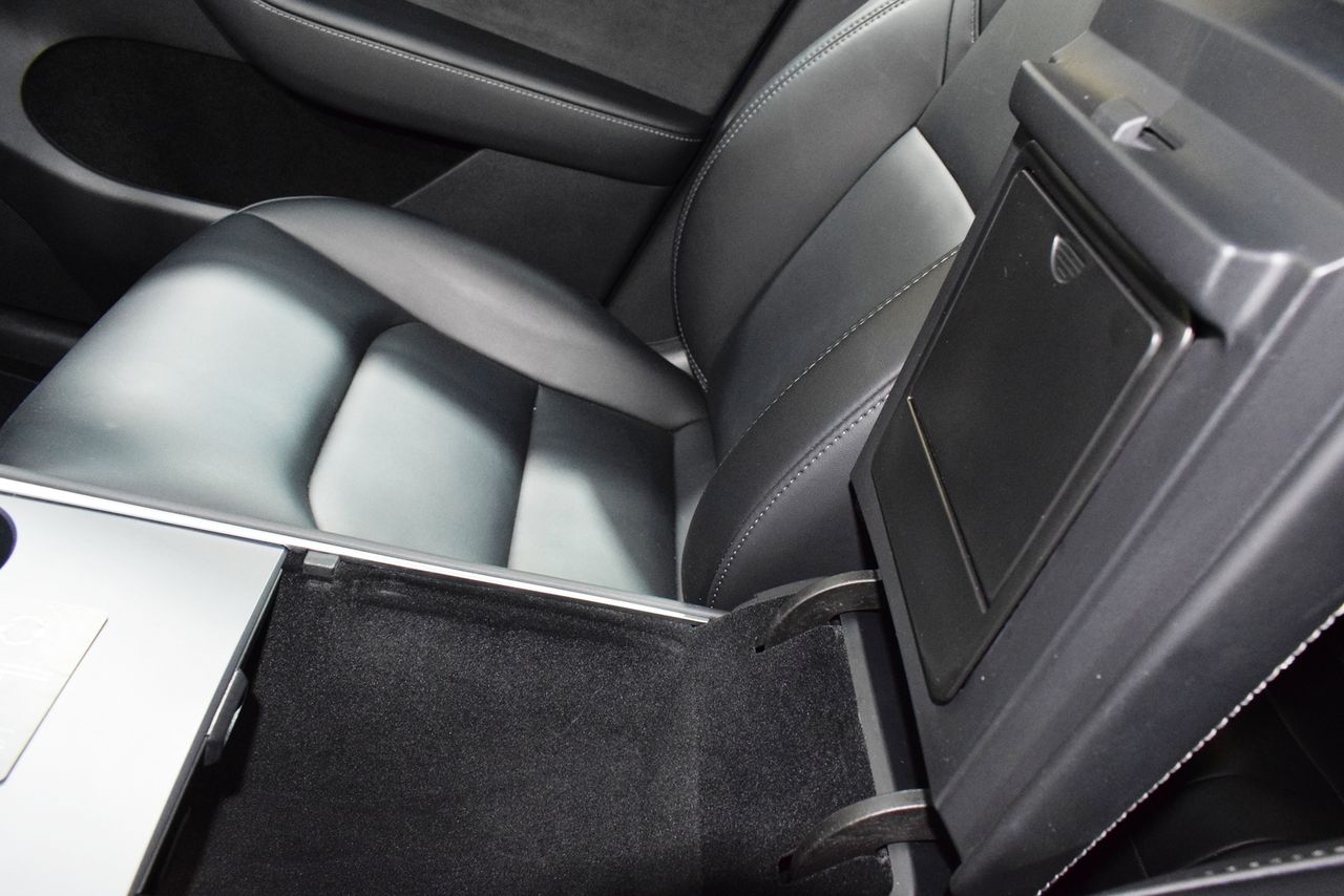Tesla Model Y Gran autonomía Tracción integral - Foto 23