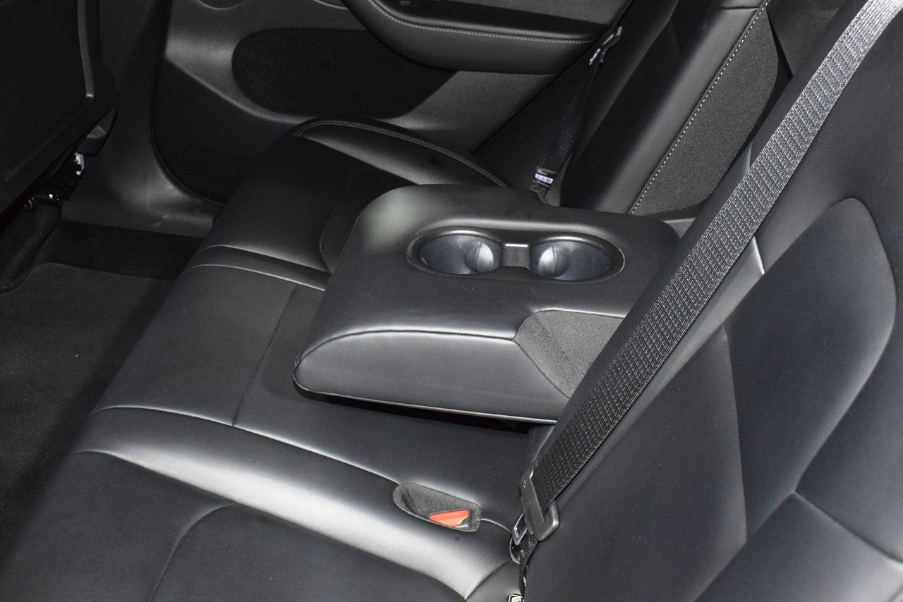 Tesla Model Y Gran autonomía Tracción integral - Foto 15