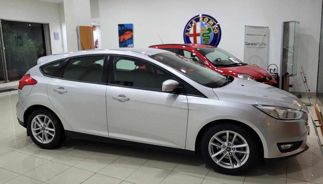 ford focus 2018 / foto grande (3)