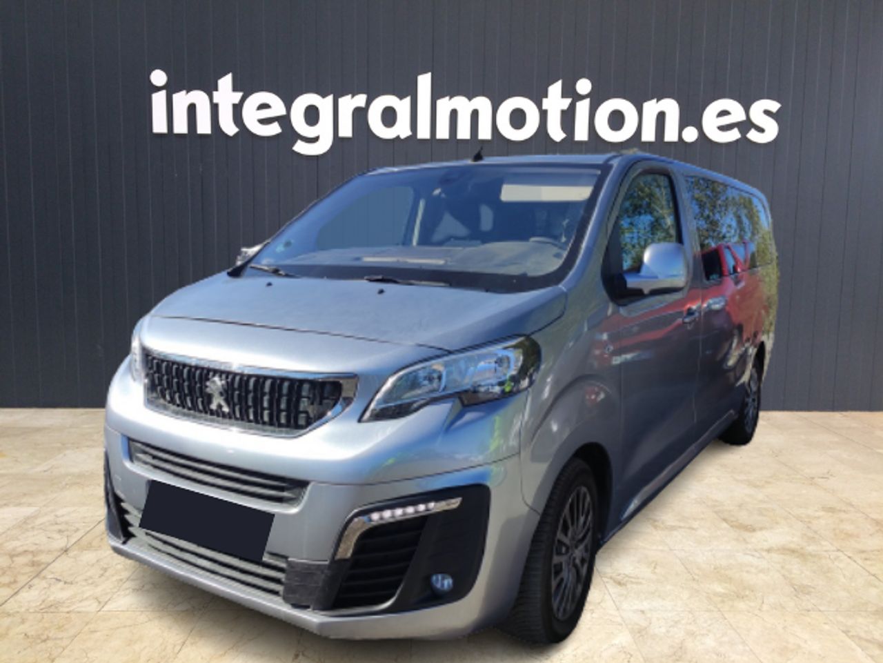 Peugeot Traveller  2.0  18PS BLUEHDI 180CV