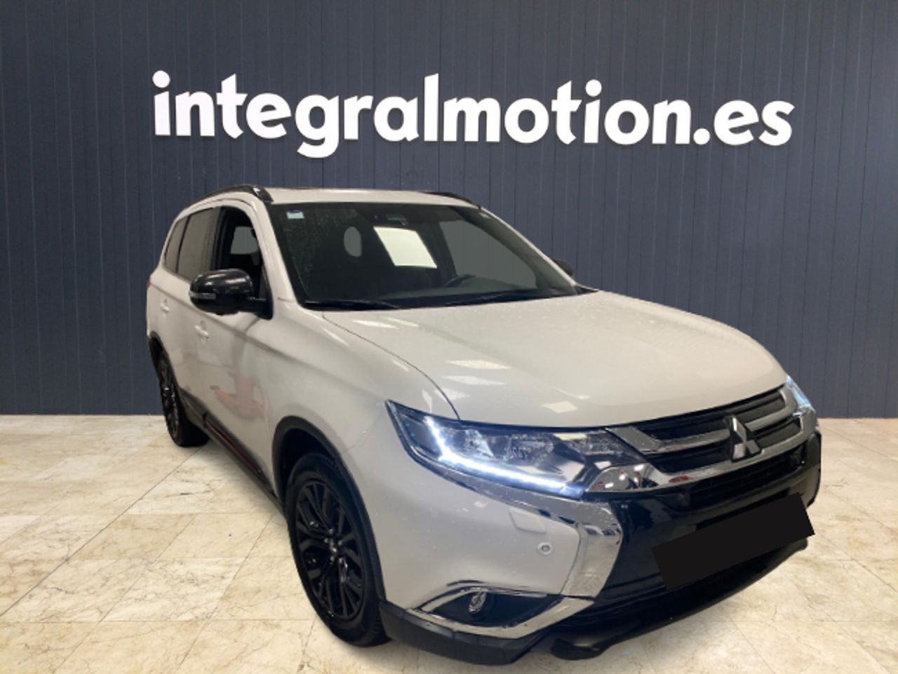 Mitsubishi Outlander 								220 DI-D Kaiteki Auto 4WD								4X4 7 PLAZAS